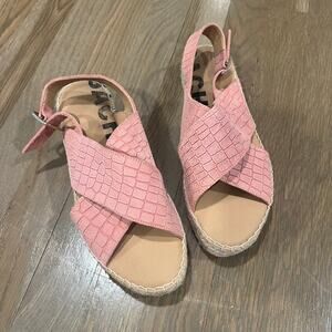 Sacha Sandals in Pink. Size 39